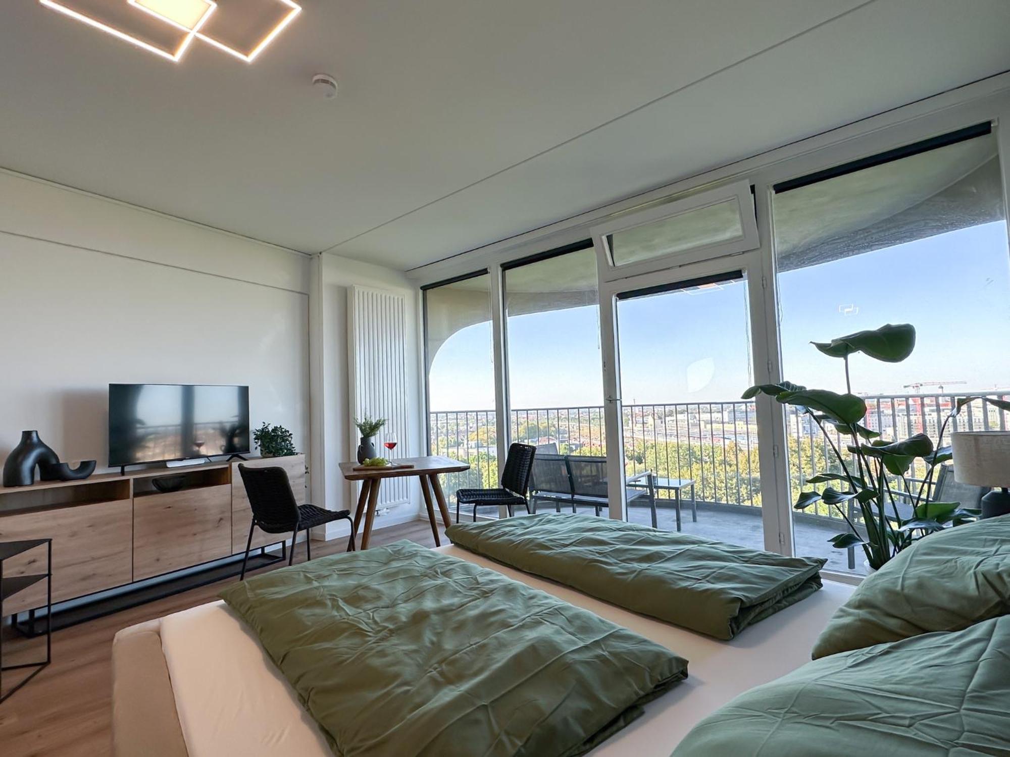Helles Apartment Mit Tollem Blick Ueber Augsburg Kültér fotó